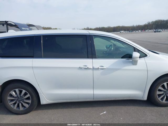 2C4RC1L71NR173861 Chrysler Pacifica Hybrid Touring L