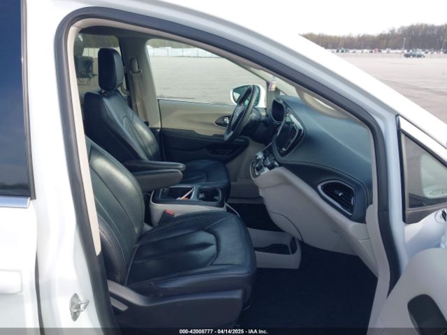 2C4RC1L71NR173861 Chrysler Pacifica Hybrid Touring L