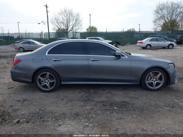 WDDZF4KB2HA072437 Mercedes-Benz E 300 4matic