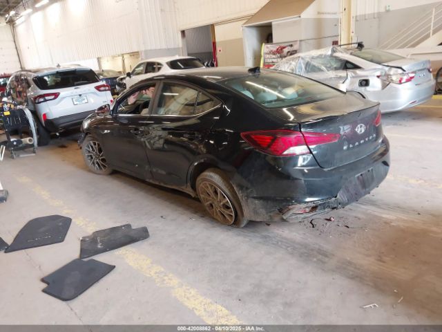 2020 HYUNDAI ELANTRA KMHD84LFXLU063746 Photo 2