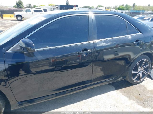 4T1BF1FK7EU302077 Toyota CAMRY SE