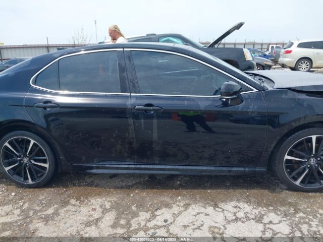 4T1B61HK2JU143895 Toyota CAMRY XSE