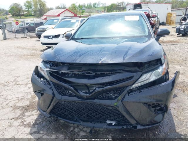 4T1B61HK2JU143895 Toyota CAMRY XSE
