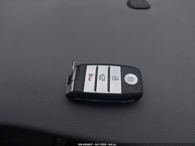 5XXGU4L38HG176935 KIA OPTIMA EX