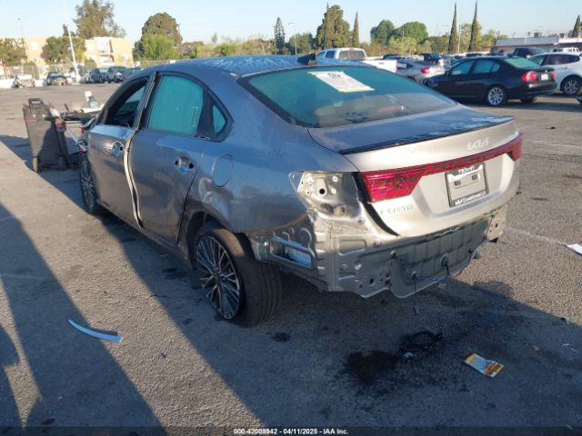 3KPF54AD5RE776522 KIA Forte Gt-line