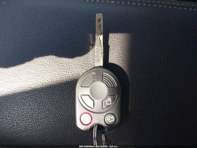 1FMCU9HD5JUD53529 Ford ESCAPE SEL