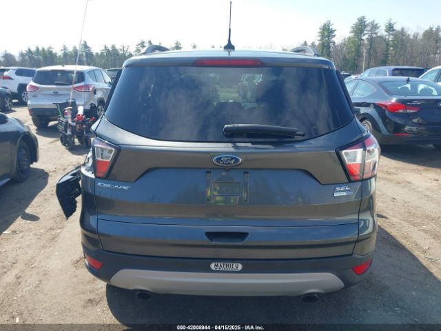 1FMCU9HD5JUD53529 Ford ESCAPE SEL