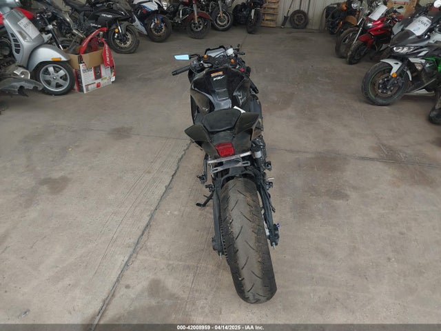 Yamaha Yzf690 2022 JYARM38E5NA001803 Image 6
