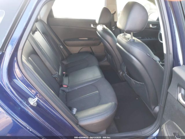 5XXGT4L39JG257726 KIA Optima S