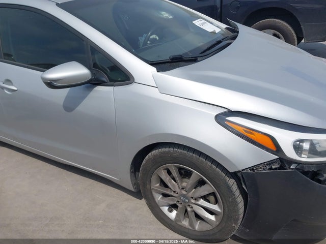 KIA FORTE LX 2017 3KPFL4A79HE152155 Image 18