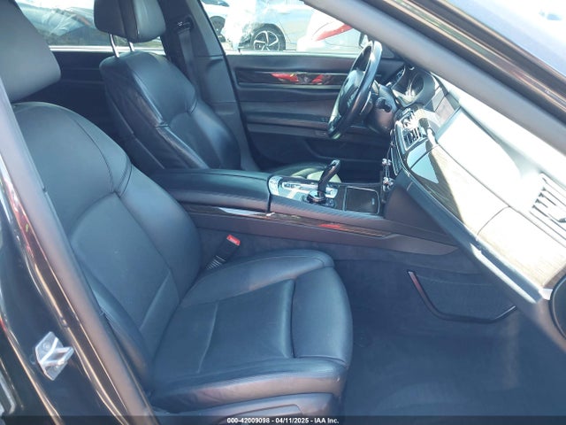 WBAYA8C59FD825698 BMW 750i / alpina b7