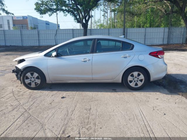 3KPFK4A71HE085778 KIA FORTE LX