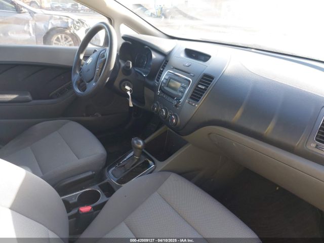 3KPFK4A71HE085778 KIA FORTE LX
