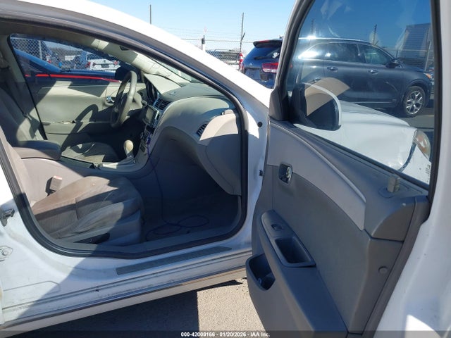 2010 CHEVROLET MALIBU 1G1ZC5E06AF209867 Photo 4