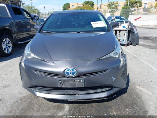 JTDKBRFU6J3062388 Toyota Prius One
