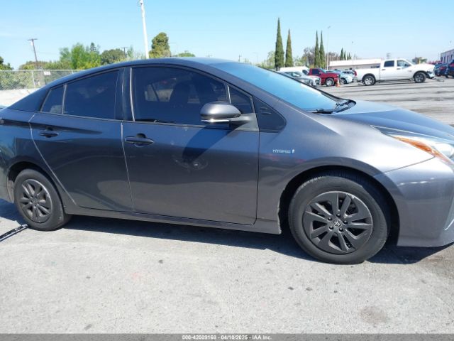 JTDKBRFU6J3062388 Toyota Prius One