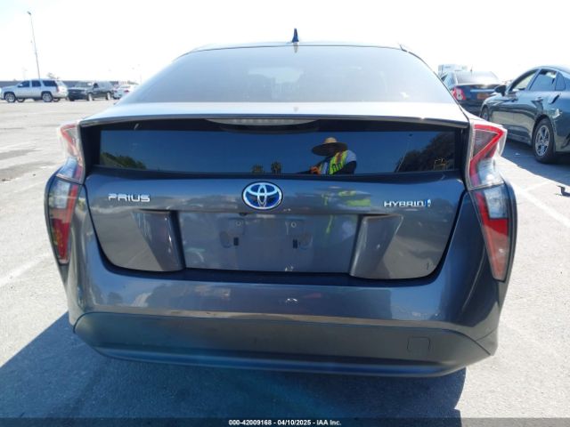 JTDKBRFU6J3062388 Toyota Prius One