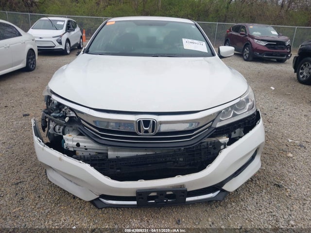 1HGCR2F58HA106043 Honda Accord Sport