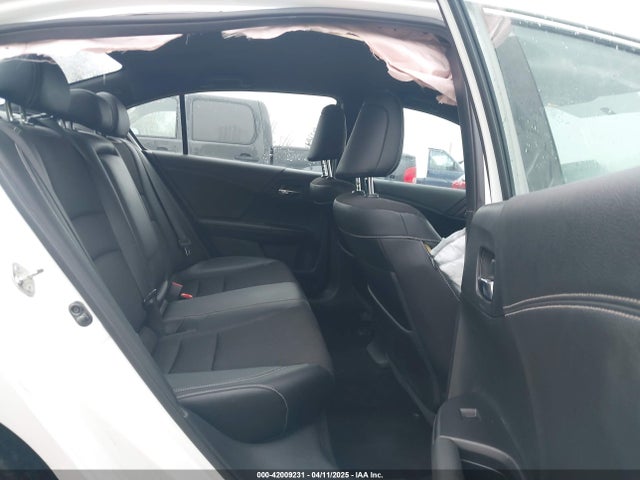 1HGCR2F58HA106043 Honda Accord Sport