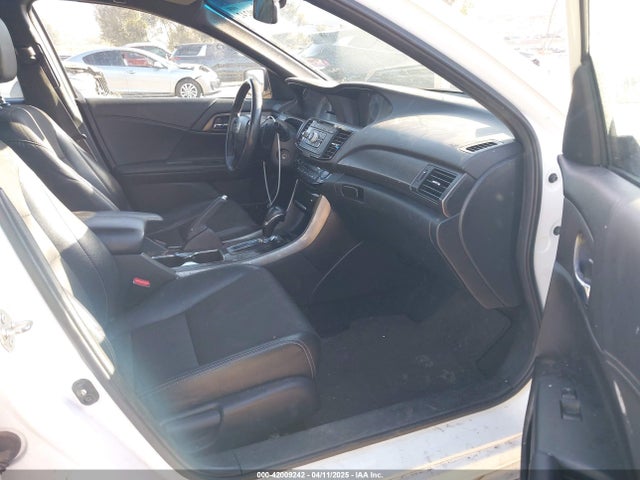 1HGCR2F53GA104943 Honda Accord Sport