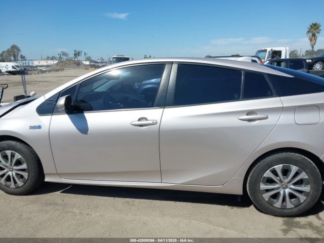JTDKAMFP3N3197298 Toyota Prius Prime Xle