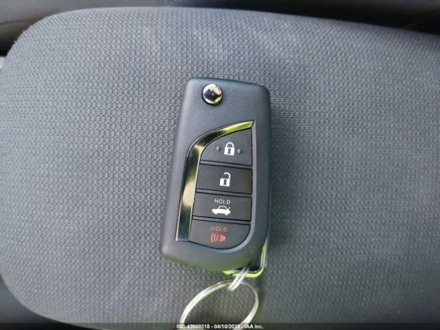 5YFB4MDE1PP058810 Toyota COROLLA LE