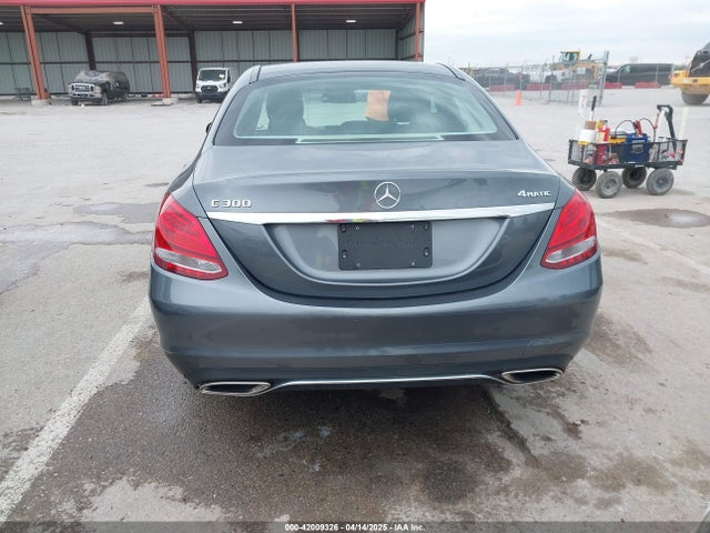 55SWF4KB9HU193601 Mercedes-Benz C 300 4matic/luxury 4matic/sport 4matic
