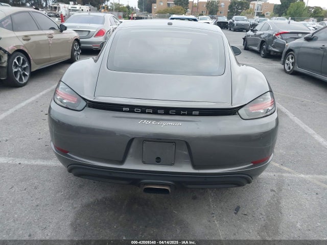 Porsche 718 Cayman 2019 WP0AA2A84KS260748 Image 16