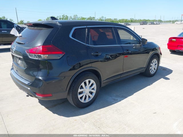 Nissan ROGUE S 2017 KNMAT2MT3HP528985 Image 4