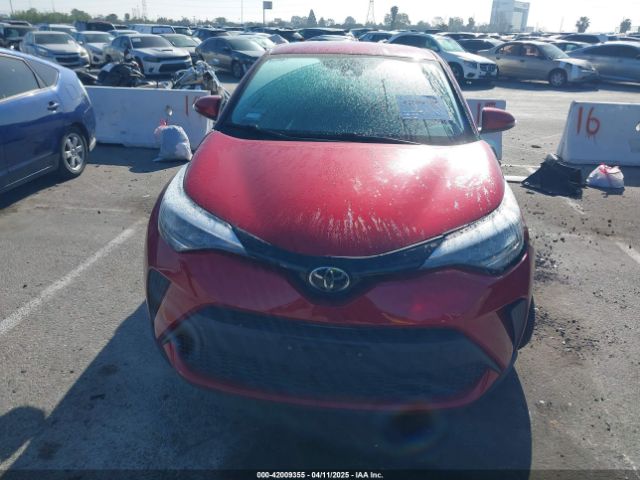 JTNKHMBX2L1093164 Toyota C-HR LE