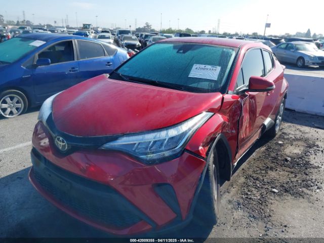 JTNKHMBX2L1093164 Toyota C-HR LE