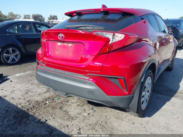 JTNKHMBX2L1093164 Toyota C-HR LE