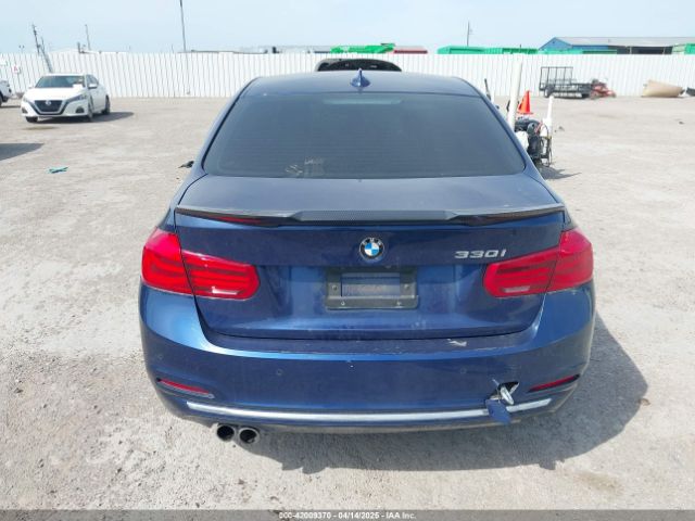 WBA8B9C58JEE81712 BMW 330I