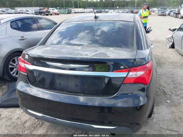 1C3CCBCG5EN134347 Chrysler 200 Limited