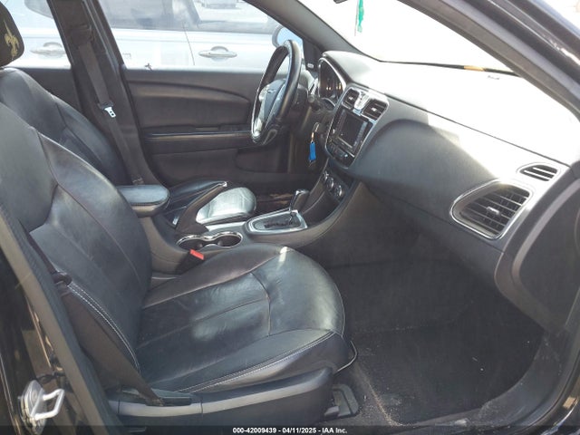 1C3CCBCG5EN134347 Chrysler 200 Limited