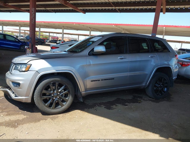 Jeep Grand Cherokee Altitude 4x4 2019 1C4RJFAG9KC565951 Image 2