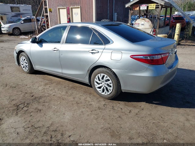 Toyota CAMRY LE 2015 4T4BF1FK0FR477472 Image 3