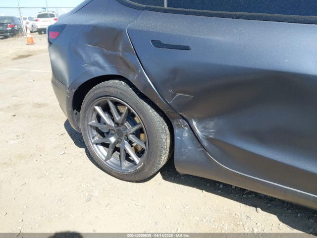 5YJ3E1EA2PF404614 Tesla Model 3 Rear-wheel Drive