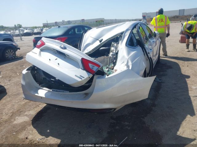 3FA6P0T97GR239612 Ford 2016