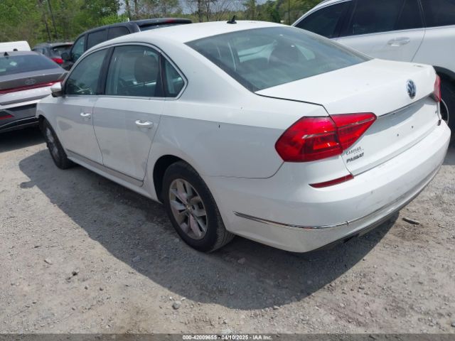 1VWAT7A30GC056345 Volkswagen Passat 1.8t S