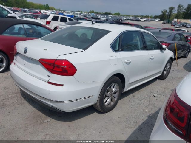 1VWAT7A30GC056345 Volkswagen Passat 1.8t S