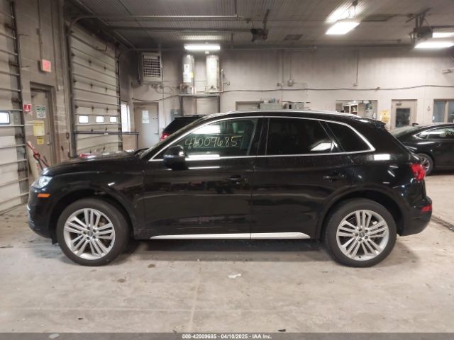 WA1BNAFY2J2201427 Audi Q5 2.0t Premium/2.0t Tech Premium