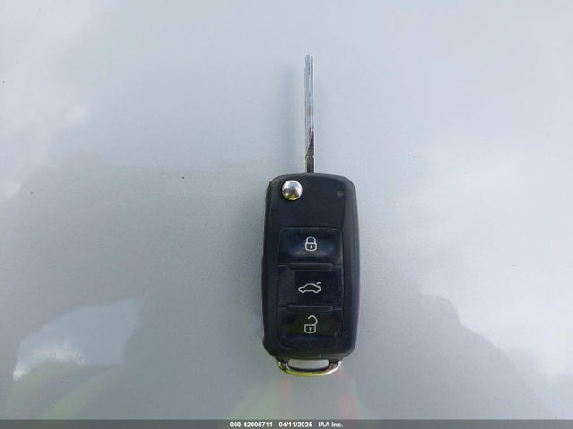 Volkswagen 2014 2014 3VWD17AJ2EM421508 Image 11