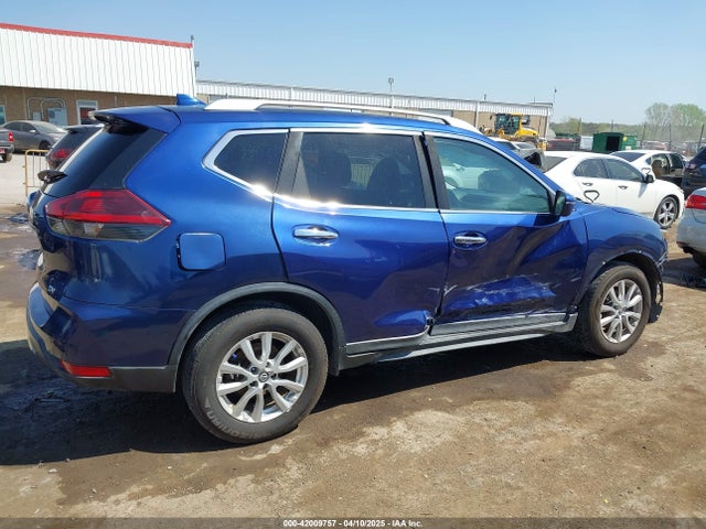 KNMAT2MT6JP572131 Nissan ROGUE SV