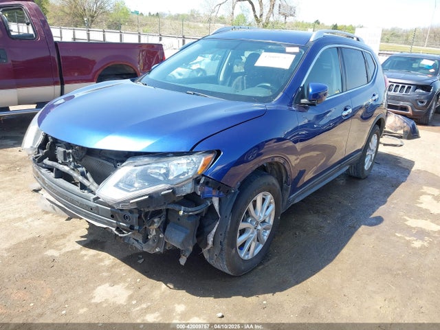 KNMAT2MT6JP572131 Nissan ROGUE SV