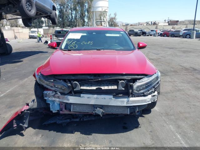1HGCV2F95JA005904 Honda Accord Touring 2.0t