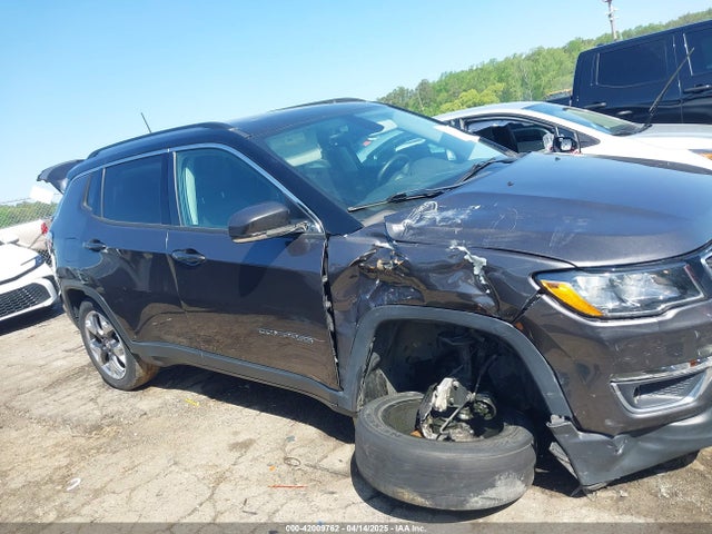 3C4NJDCB1JT354816 Jeep Compass Limited 4x4