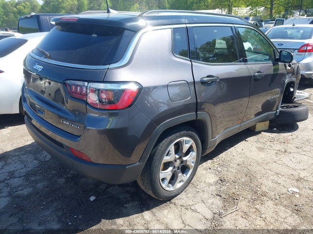 3C4NJDCB1JT354816 Jeep Compass Limited 4x4