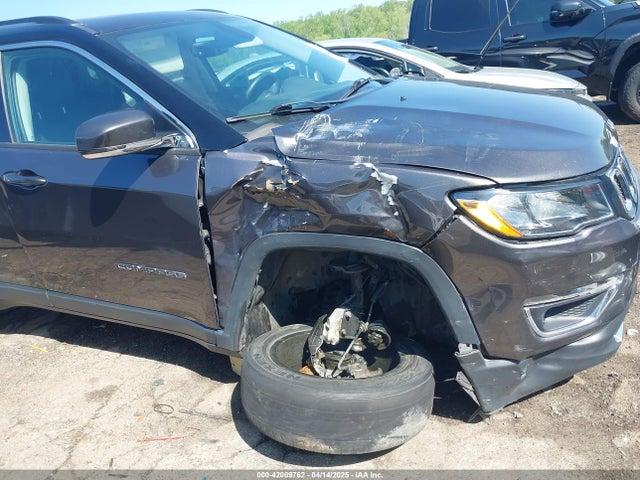 3C4NJDCB1JT354816 Jeep Compass Limited 4x4