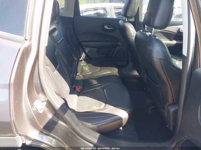 3C4NJDCB1JT354816 Jeep Compass Limited 4x4